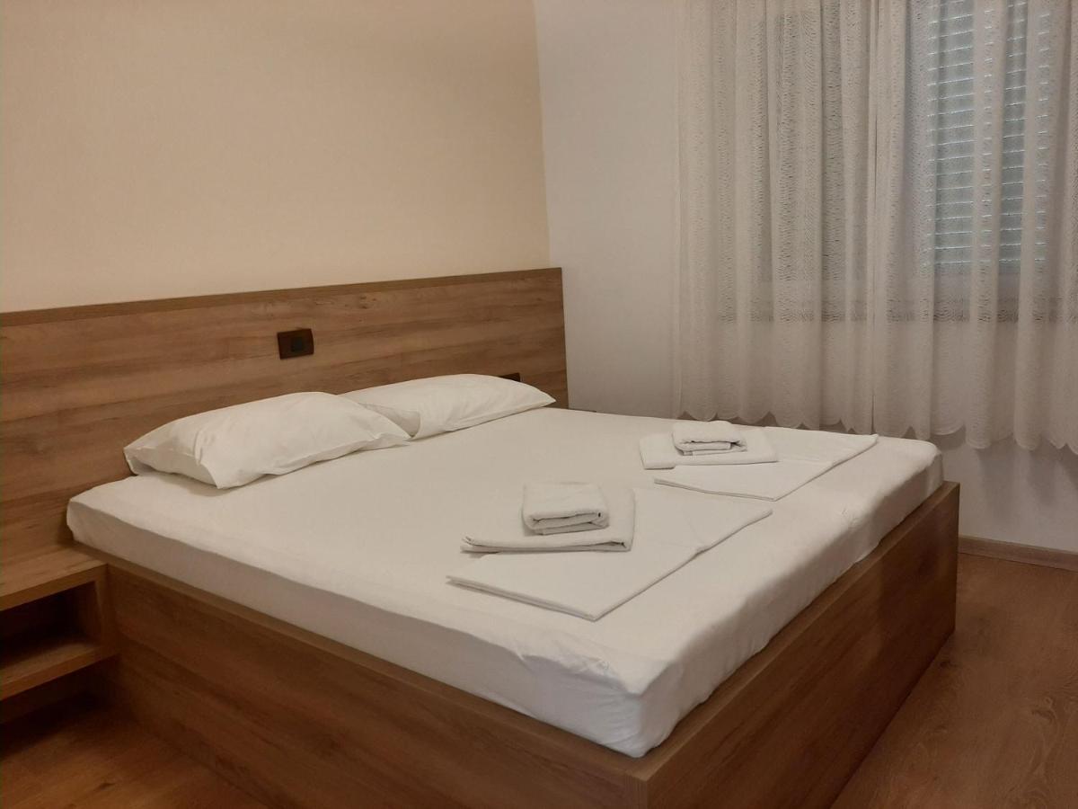 Apartments Edo Новаля Екстер'єр фото